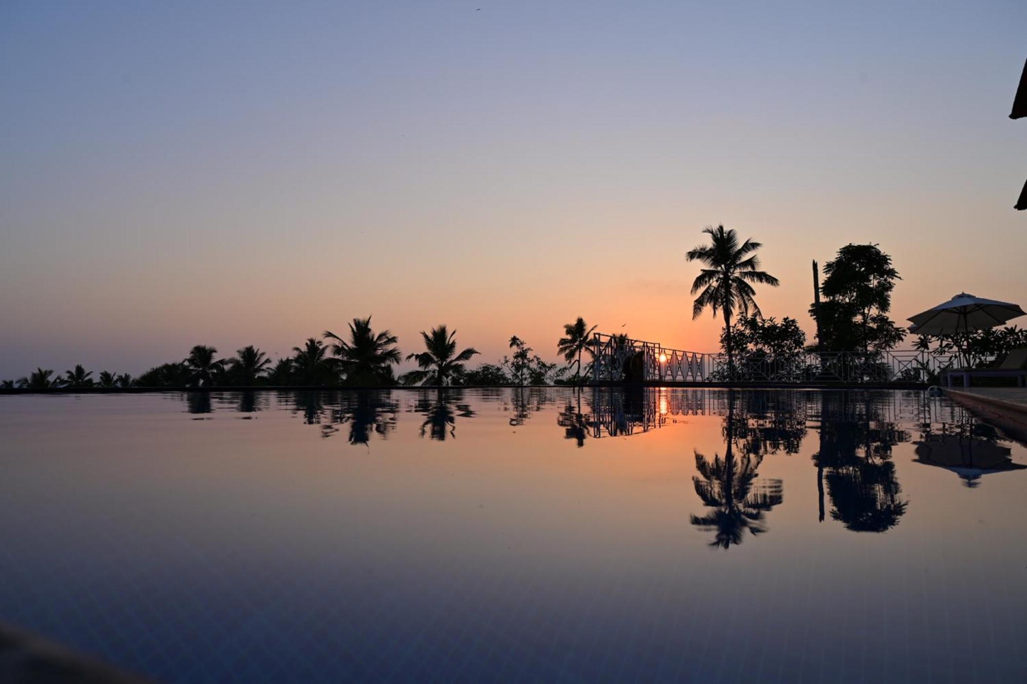 Aadisaktthi Leisure Resort, Kovalam Thiruvananthapuram Exterior photo